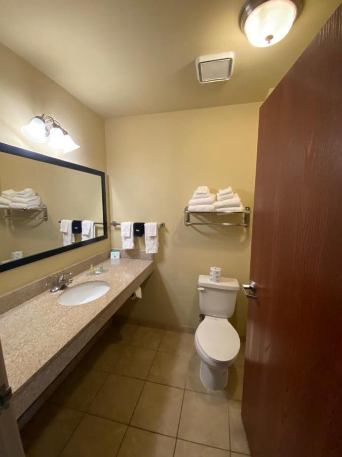 Cobblestone Hotel & Suites - Broken Bow Εξωτερικό φωτογραφία
