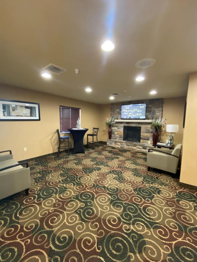 Cobblestone Hotel & Suites - Broken Bow Εξωτερικό φωτογραφία