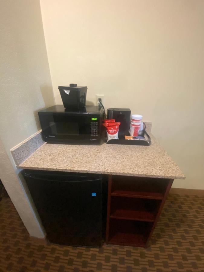 Cobblestone Hotel & Suites - Broken Bow Εξωτερικό φωτογραφία