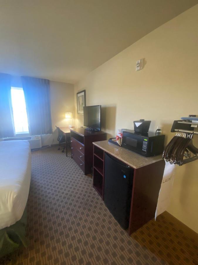 Cobblestone Hotel & Suites - Broken Bow Εξωτερικό φωτογραφία