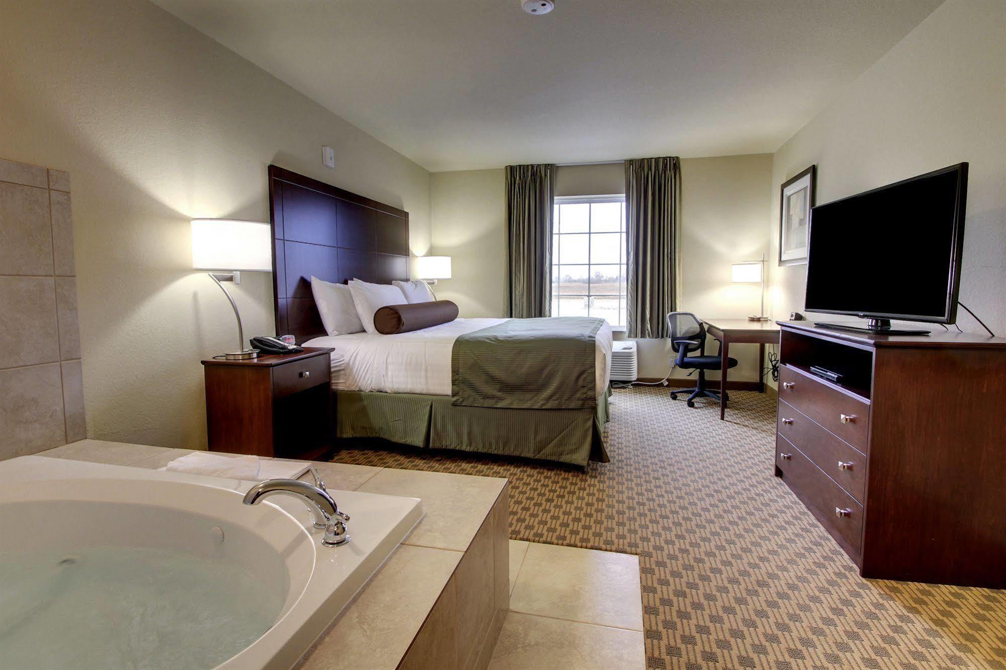 Cobblestone Hotel & Suites - Broken Bow Εξωτερικό φωτογραφία