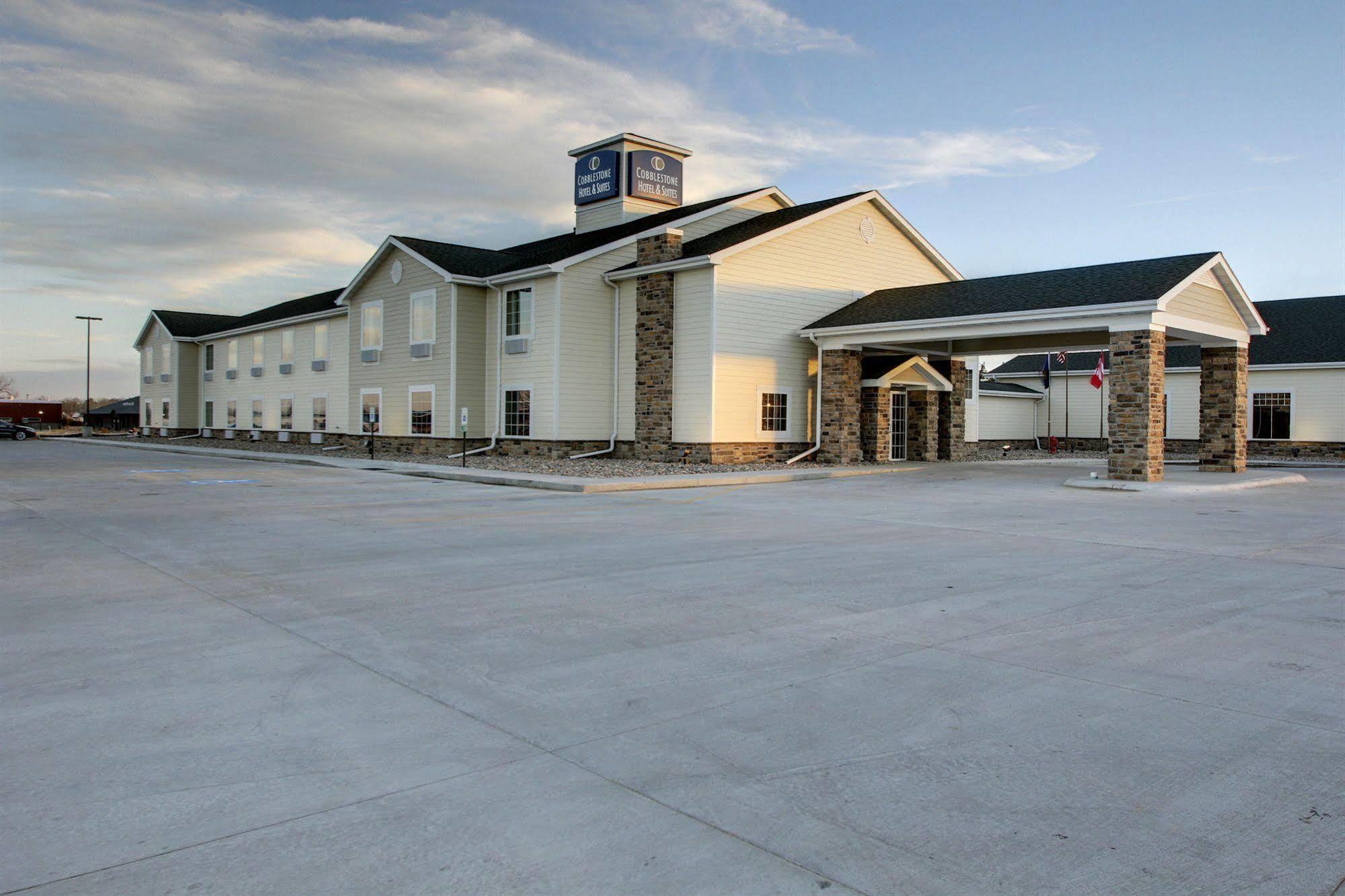 Cobblestone Hotel & Suites - Broken Bow Εξωτερικό φωτογραφία
